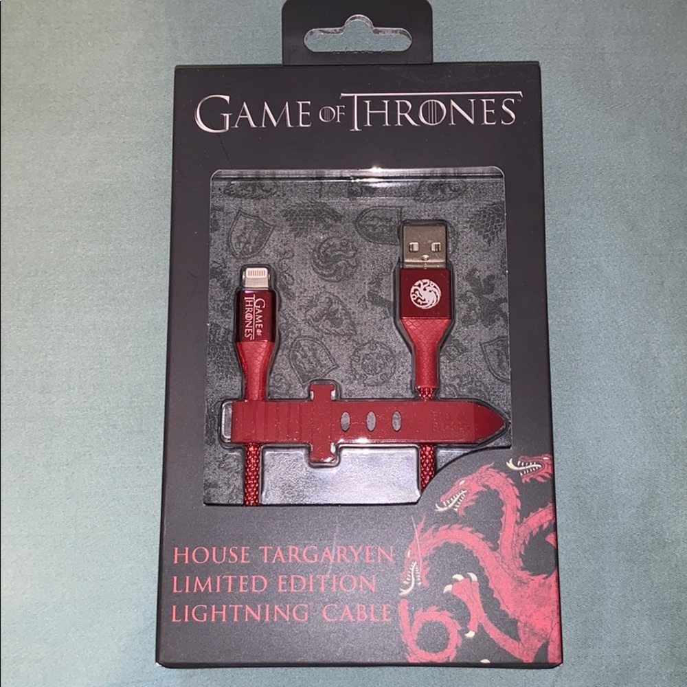 Game of Thrones Lightning Cable